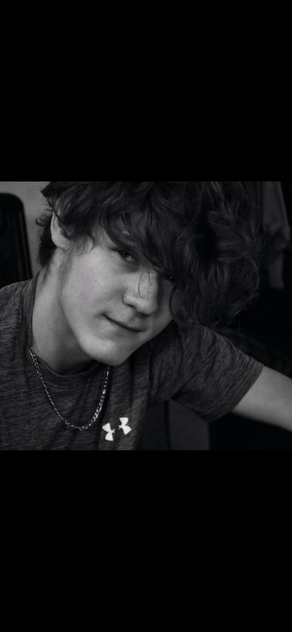 The curls!
